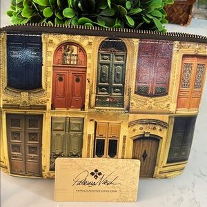 NWT~Patricia Nash Architectural-“Doorways to Italy” Cassini Clutch/Wristlet